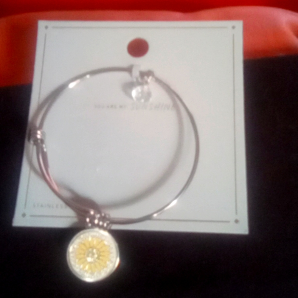 Bracelet - Picture 2 of 6